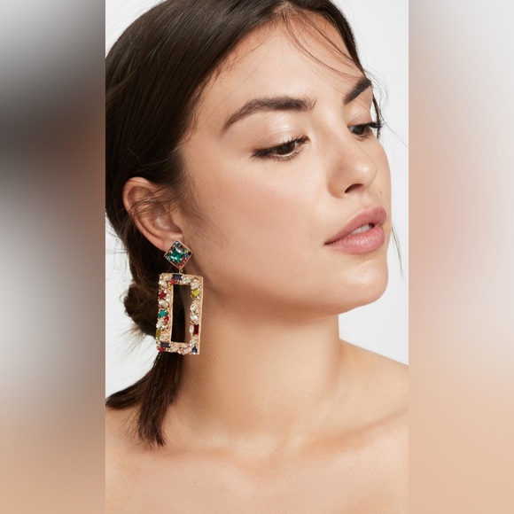 Deepa Gurnani earrings. Lightwght. beautiful. Crystal embellishments. Post back - Picture 2 of 4